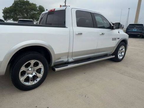 Used 2017 RAM 1500 Laramie RWD image 8