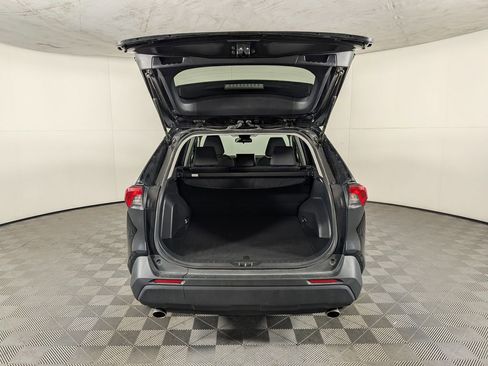 Used 2025 Toyota RAV4 XLE image 9