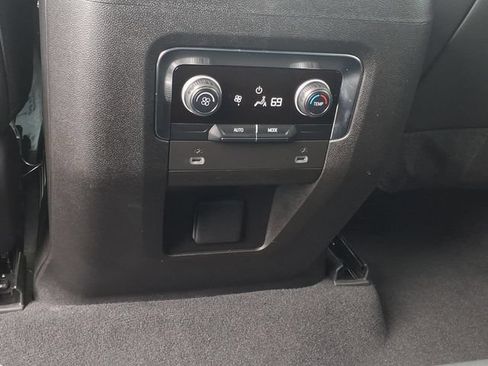 Used 2021 Chevrolet Tahoe RST AWD/4WD image 18