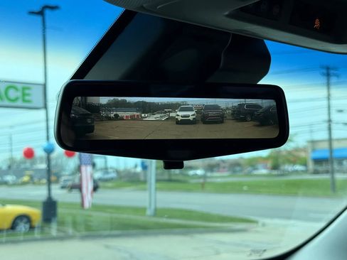 Used 2017 Cadillac Escalade Luxury AWD/4WD image 45