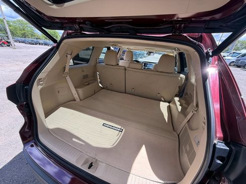 Used 2017 Toyota Highlander XLE w/ Carpet Mat Package AWD/4WD image 31