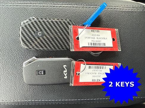 Used 2023 Kia Sportage EX image 4