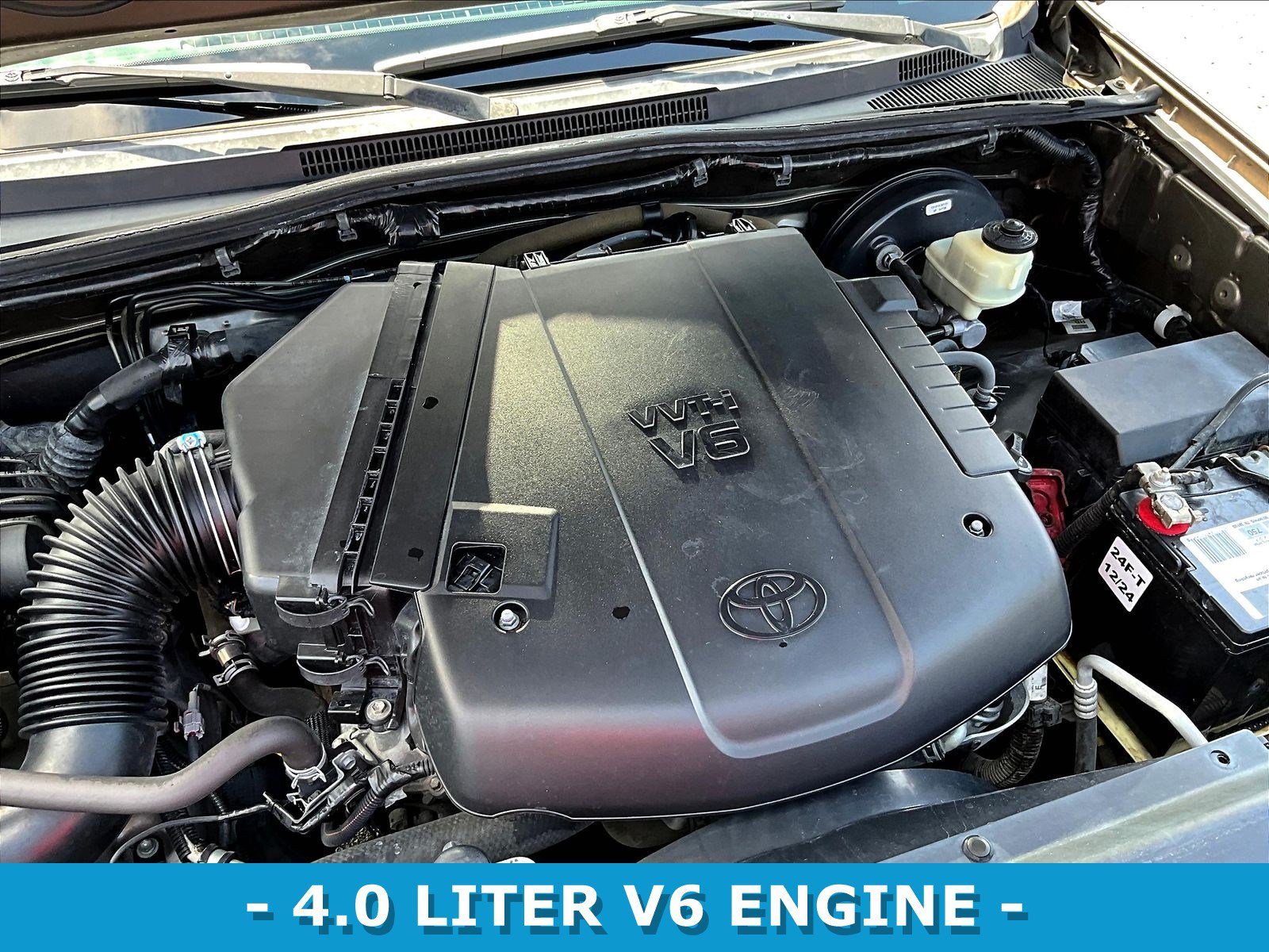 Used 2015 Toyota Tacoma PreRunner w/ SR5 Package RWD image 30