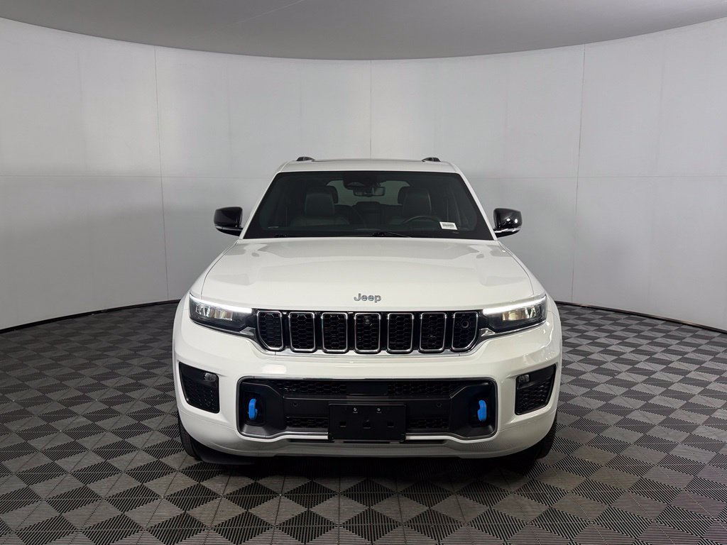 Used 2022 Jeep Grand Cherokee Overland w/ Advanced Protech Group III AWD/4WD image 4