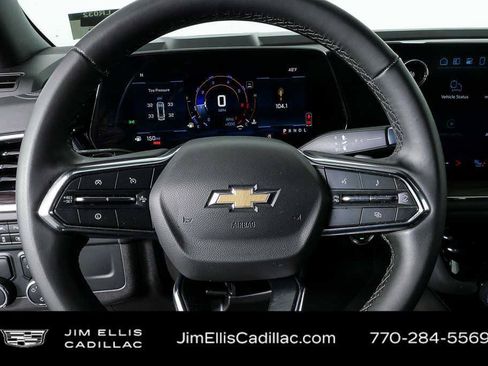 Used 2025 Chevrolet Tahoe LT RWD image 8