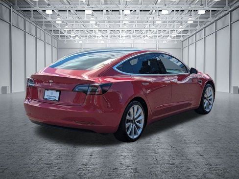 Used 2019 Tesla Model 3 Standard Range Plus RWD image 5