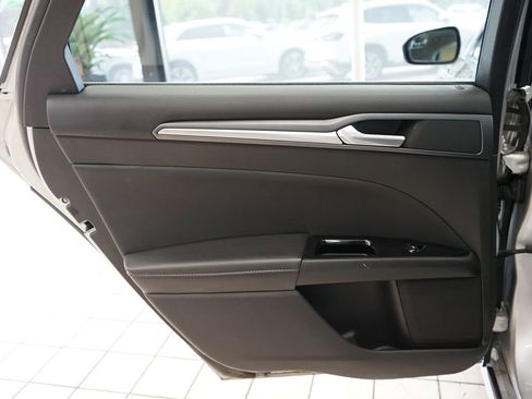 Used 2016 Ford Fusion Titanium FWD image 43