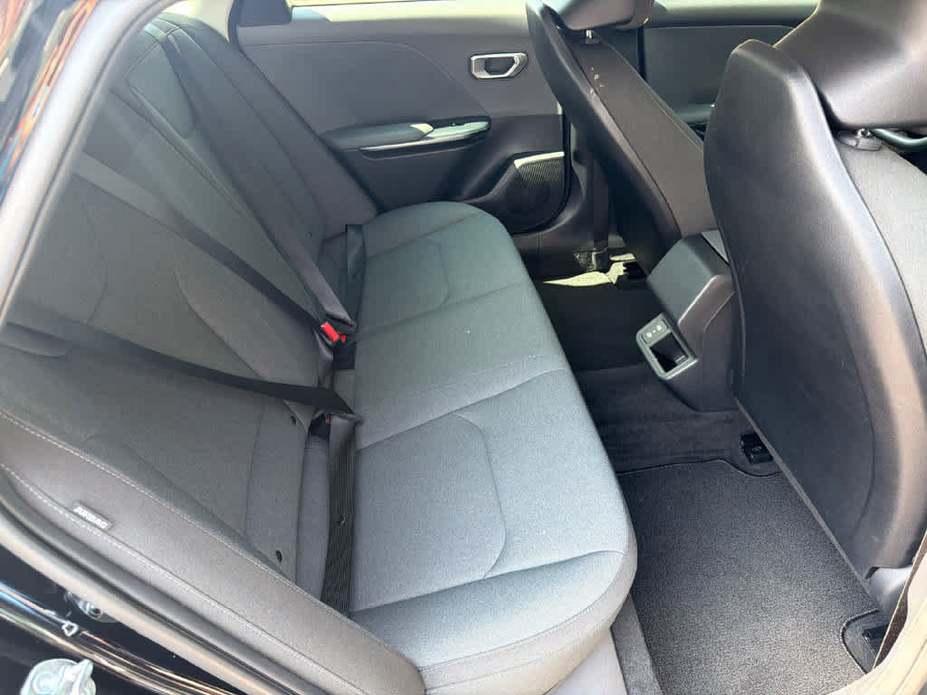 Used 2025 Kia K4 FWD image 16
