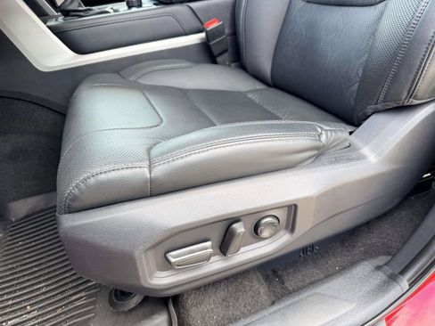 Used 2024 Toyota Tundra Limited AWD/4WD image 18