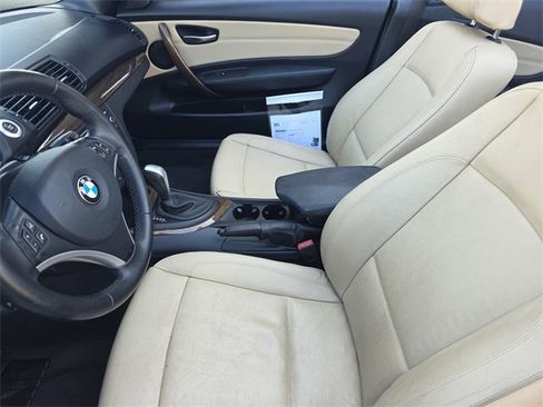 Used 2011 BMW 128i Convertible image 9