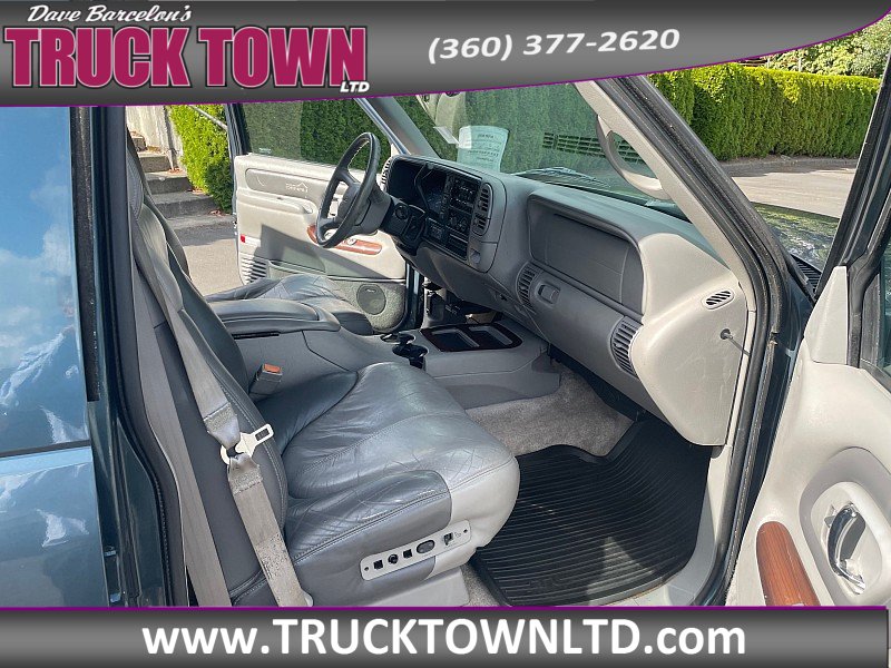 Used 1999 GMC Yukon Denali AWD/4WD image 14