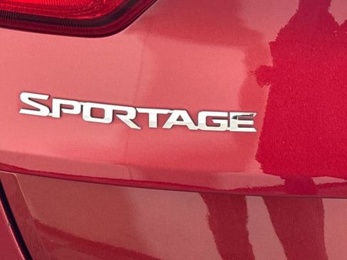 Used 2019 Kia Sportage LX AWD/4WD image 17