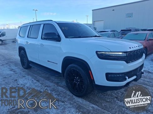 Used 2024 Jeep Wagoneer Series II w/ Convenience Group I image 1