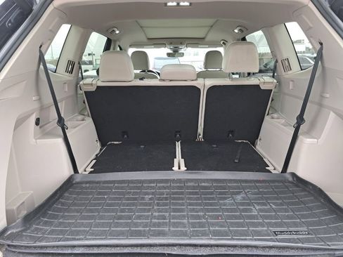 Used 2024 Volkswagen Atlas SEL Premium R-Line image 27