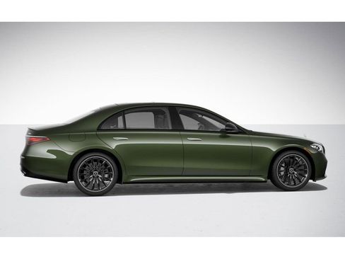 New 2025 Mercedes-Benz S 580 4MATIC Sedan image 17