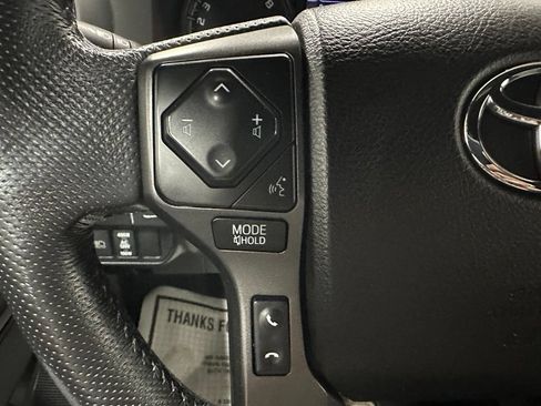 Used 2021 Toyota Tacoma TRD Off-Road w/ Technology Package AWD/4WD image 19