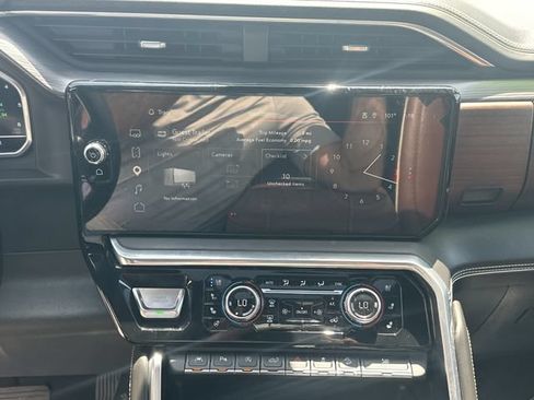 Used 2023 GMC Sierra 1500 Denali Ultimate AWD/4WD image 19
