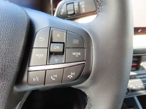 Used 2025 Ford Maverick Lariat w/ 4K Tow Package image 20