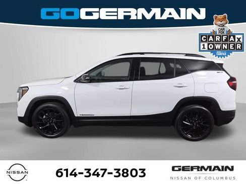 Used 2023 GMC Terrain SLT w/ Elevation Edition AWD/4WD image 12