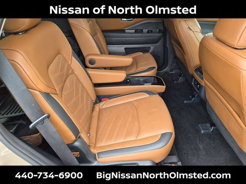 Used 2023 Nissan Pathfinder Platinum w/ Lighting Package (N92) AWD/4WD image 25