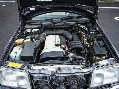 Used 1995 Mercedes-Benz E 320 Convertible image 21