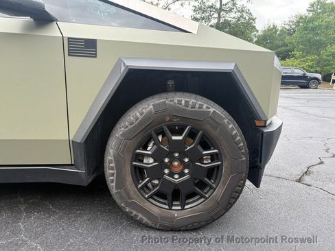 Used 2024 Tesla Cybertruck Cyberbeast AWD/4WD image 5