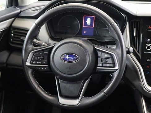 Used 2025 Subaru Outback Premium AWD/4WD image 15