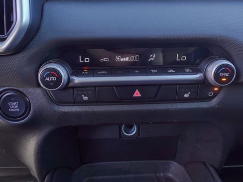 Used 2025 MAZDA CX-50 AWD 2.5 S w/ Preferred Package image 18