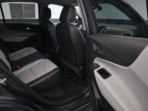 Used 2020 Chevrolet Equinox Premier FWD image 12