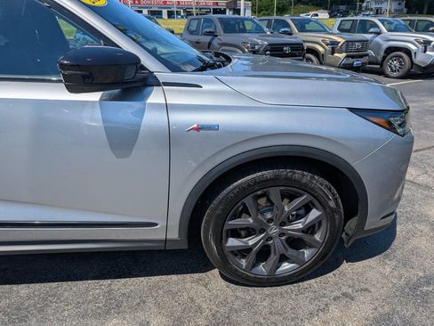Used 2023 Acura MDX A-Spec AWD/4WD image 10