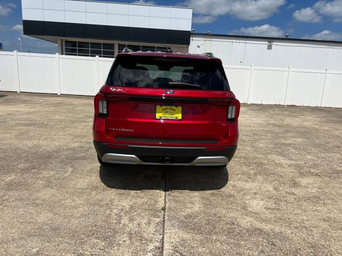 New 2026 Ford Explorer Platinum RWD image 4