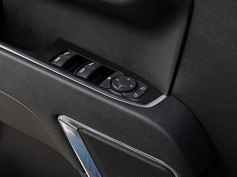 Used 2023 Chevrolet Silverado 1500 LT image 12