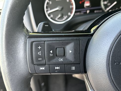 Used 2023 Nissan Rogue SL w/ SL Premium Package FWD image 30