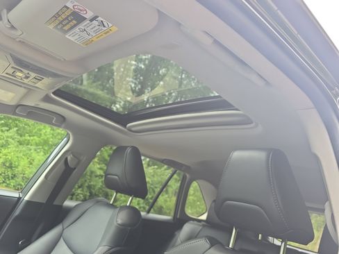 Used 2023 Toyota RAV4 XLE Premium FWD image 28