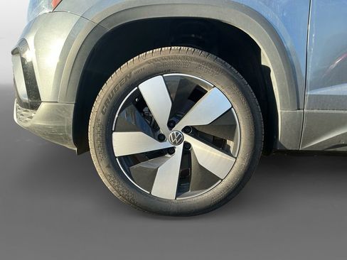 Used 2024 Volkswagen Taos S image 14