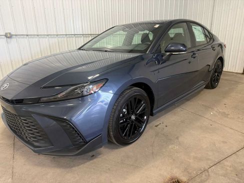 Certified 2026 Toyota Camry SE AWD/4WD image 6
