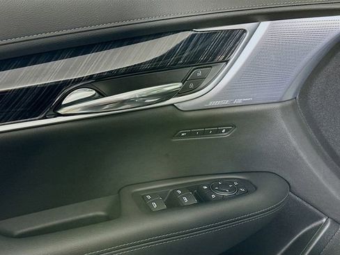 New 2025 Cadillac XT6 Premium Luxury w/ Technology Package AWD/4WD image 18