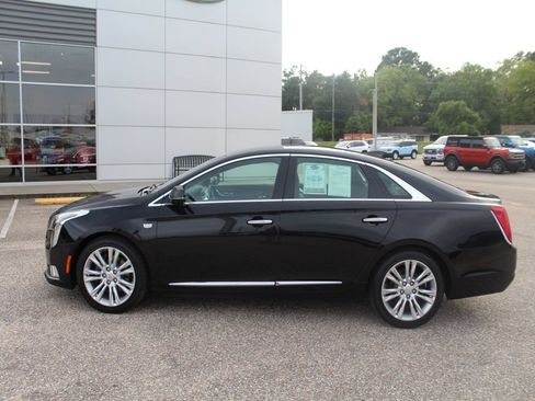 Used 2019 Cadillac XTS Luxury FWD image 8