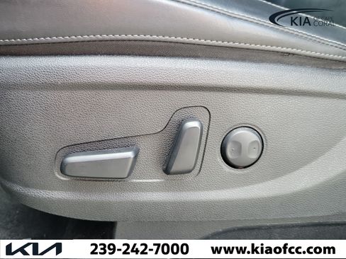 Used 2022 Kia Telluride S FWD image 21