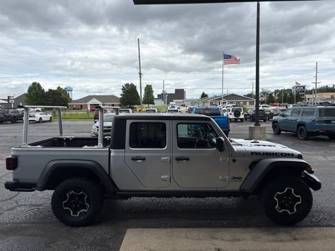Used 2022 Jeep Gladiator Rubicon w/ Cold Weather Group AWD/4WD image 8