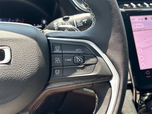 New 2025 Jeep Grand Cherokee L Limited w/ Black Appearance Package image 31