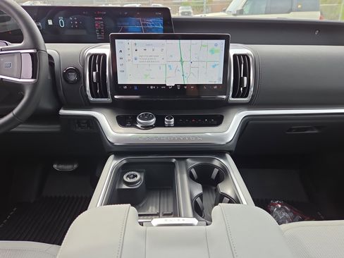 New 2026 Ford Expedition Max Platinum w/ Driver's Package image 13