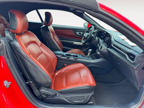 Used 2024 Ford Mustang Premium image 19