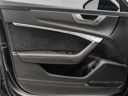 Used 2025 Audi S6 Premium Plus w/ Premium Plus Package image 40