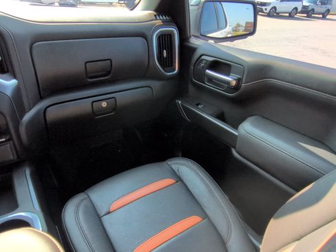 Used 2021 GMC Sierra 1500 AT4 w/ AT4 Premium Package AWD/4WD image 15