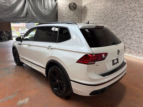 Used 2024 Volkswagen Tiguan SE R-Line FWD image 5