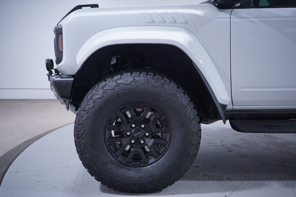 Used 2025 Ford Bronco Raptor AWD/4WD image 2