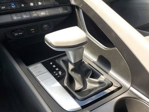 Certified 2023 Hyundai Elantra SEL image 22