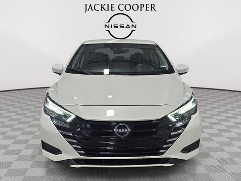 Certified 2025 Nissan Versa SV w/ Trunk Package image 2