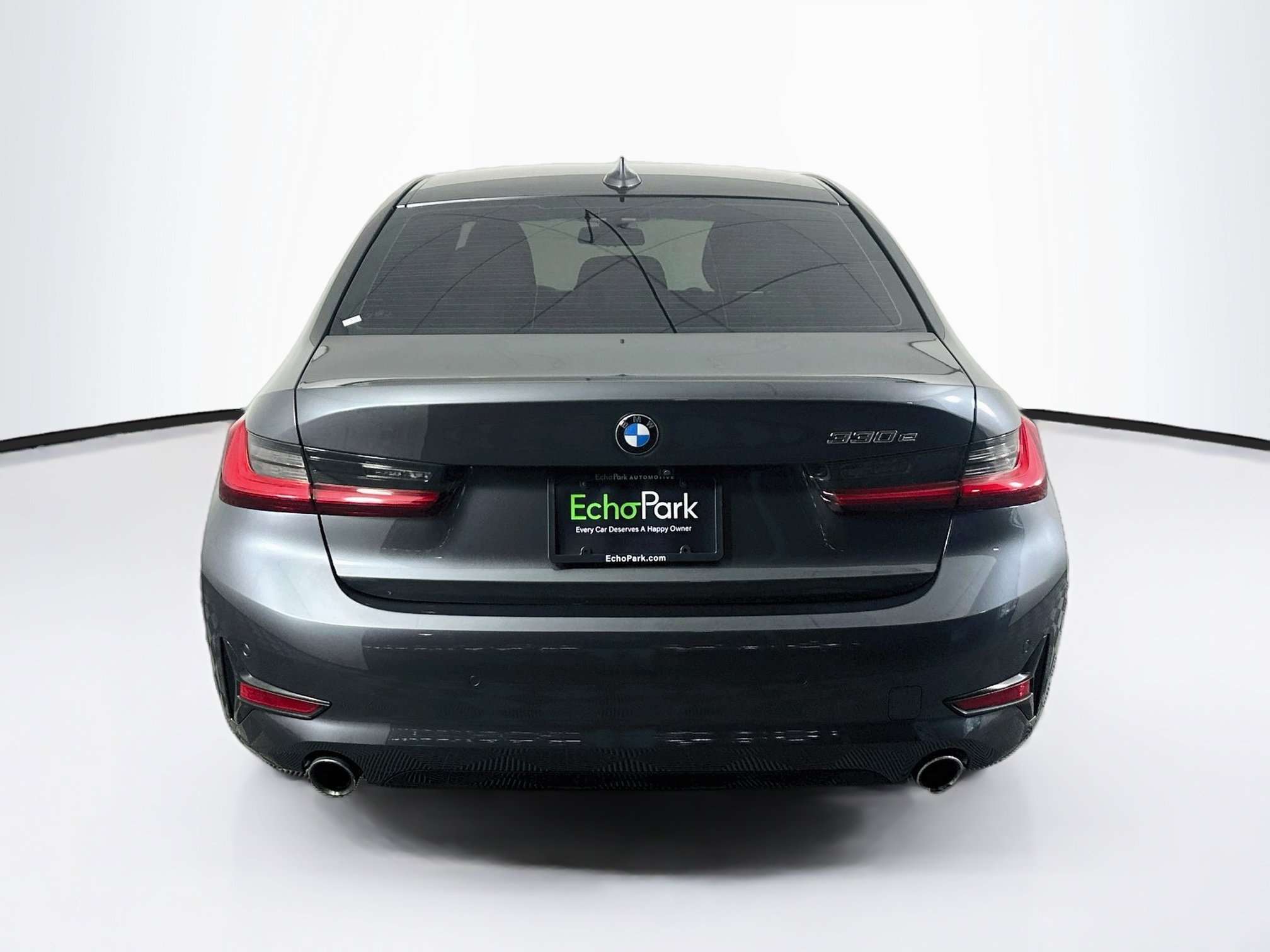 Used 2021 BMW 330e w/ Executive Package RWD image 7